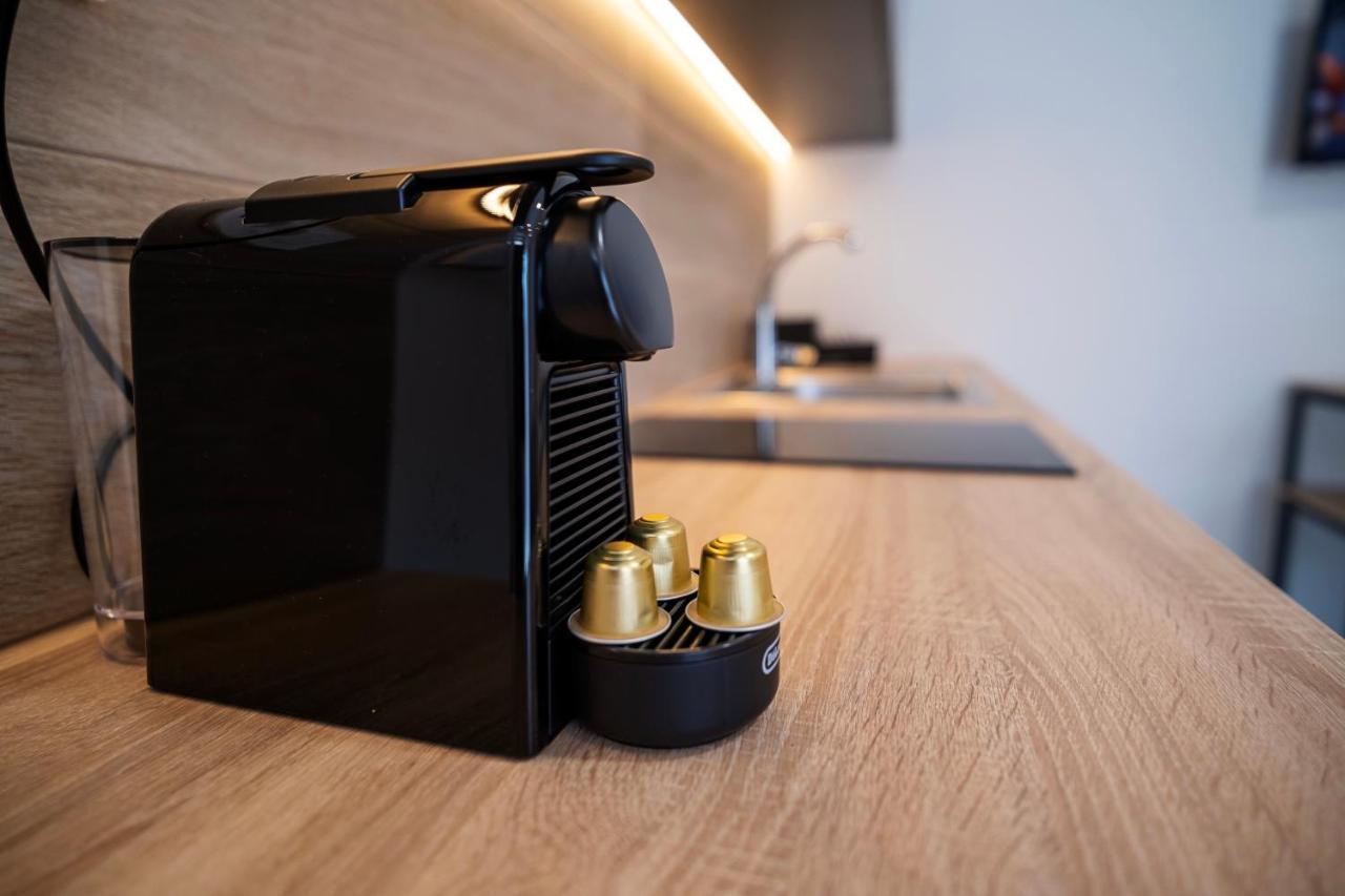 Sweven Luxury Apartments ソウダ エクステリア 写真